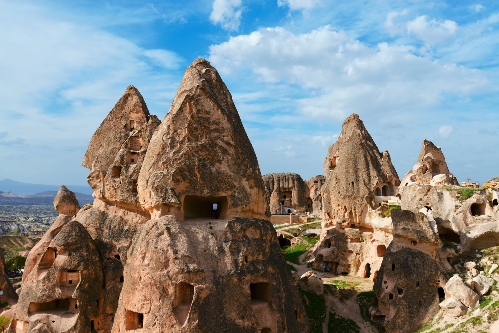 Exploring the Stunning Rock Formations of Cappadocia